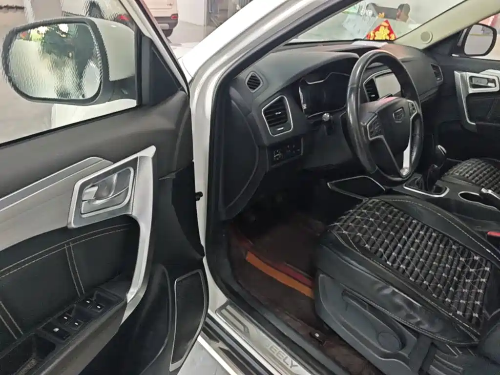 Geely Emgrand X6 2016 2016 1.8L Manual Luxury