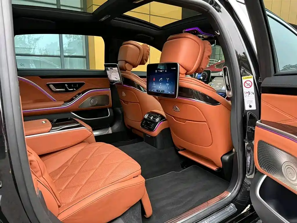 Mercedes-Benz Maybach S-Class 2022 S 480 4MATIC Intelligent Premium Special Edition фото 8