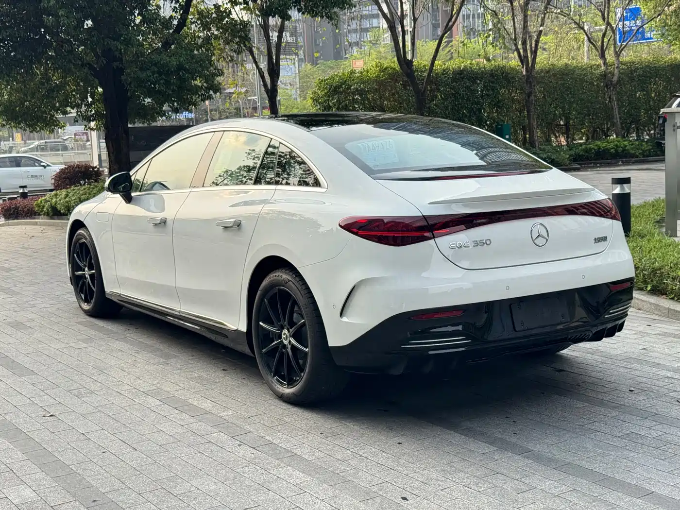 MERCEDES-BENZ EQE