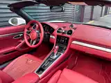 Photo 16 - Porsche 718