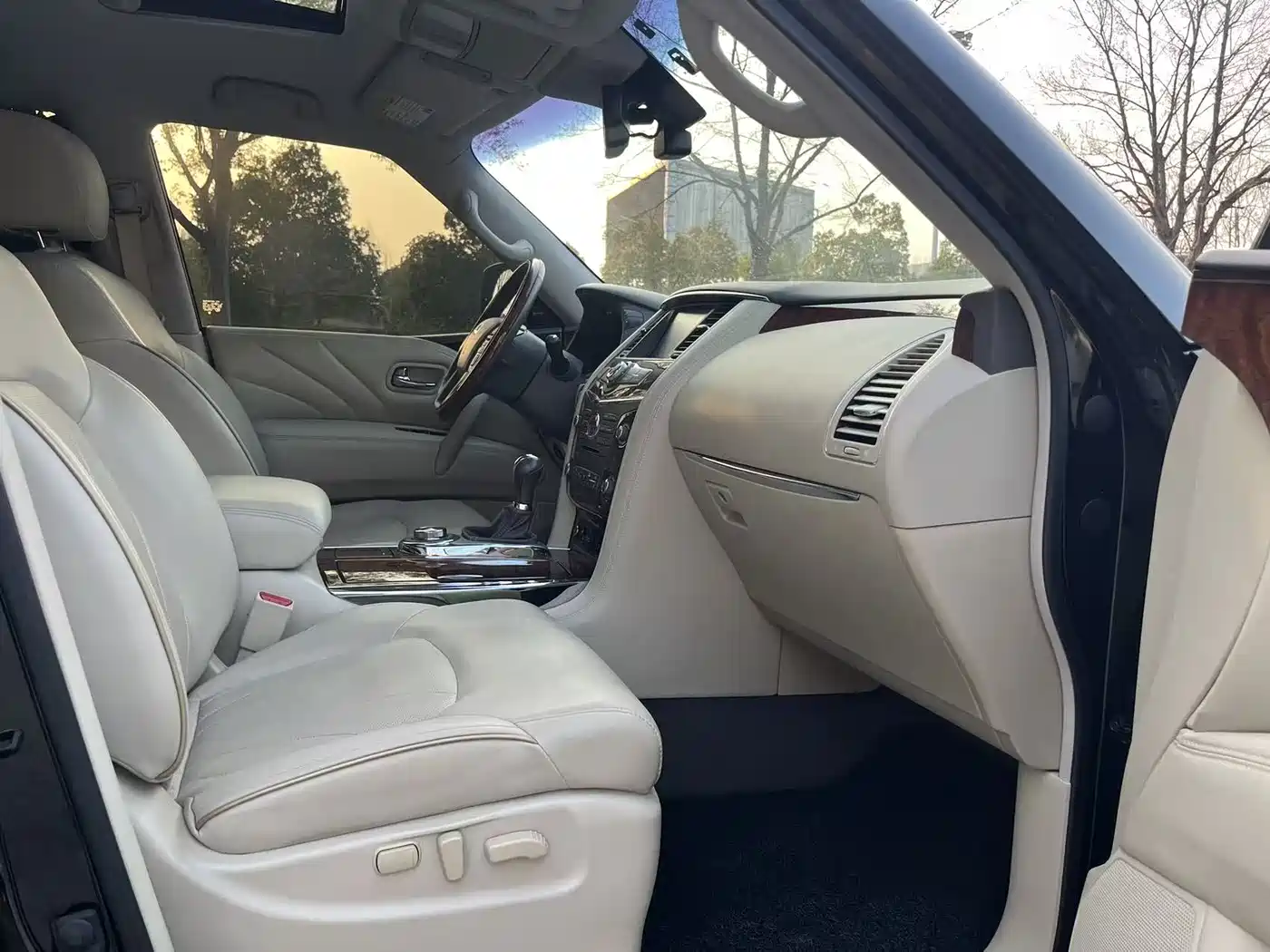 Infiniti QX80 2018 2016 5.6L 4WD