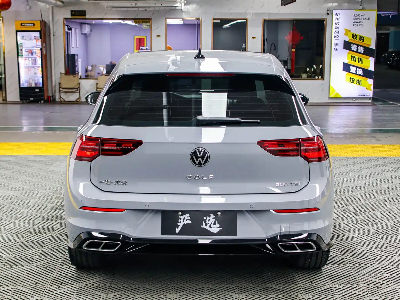 Volkswagen Golf 2023 Model 280TSI DSG R-Line фото 20