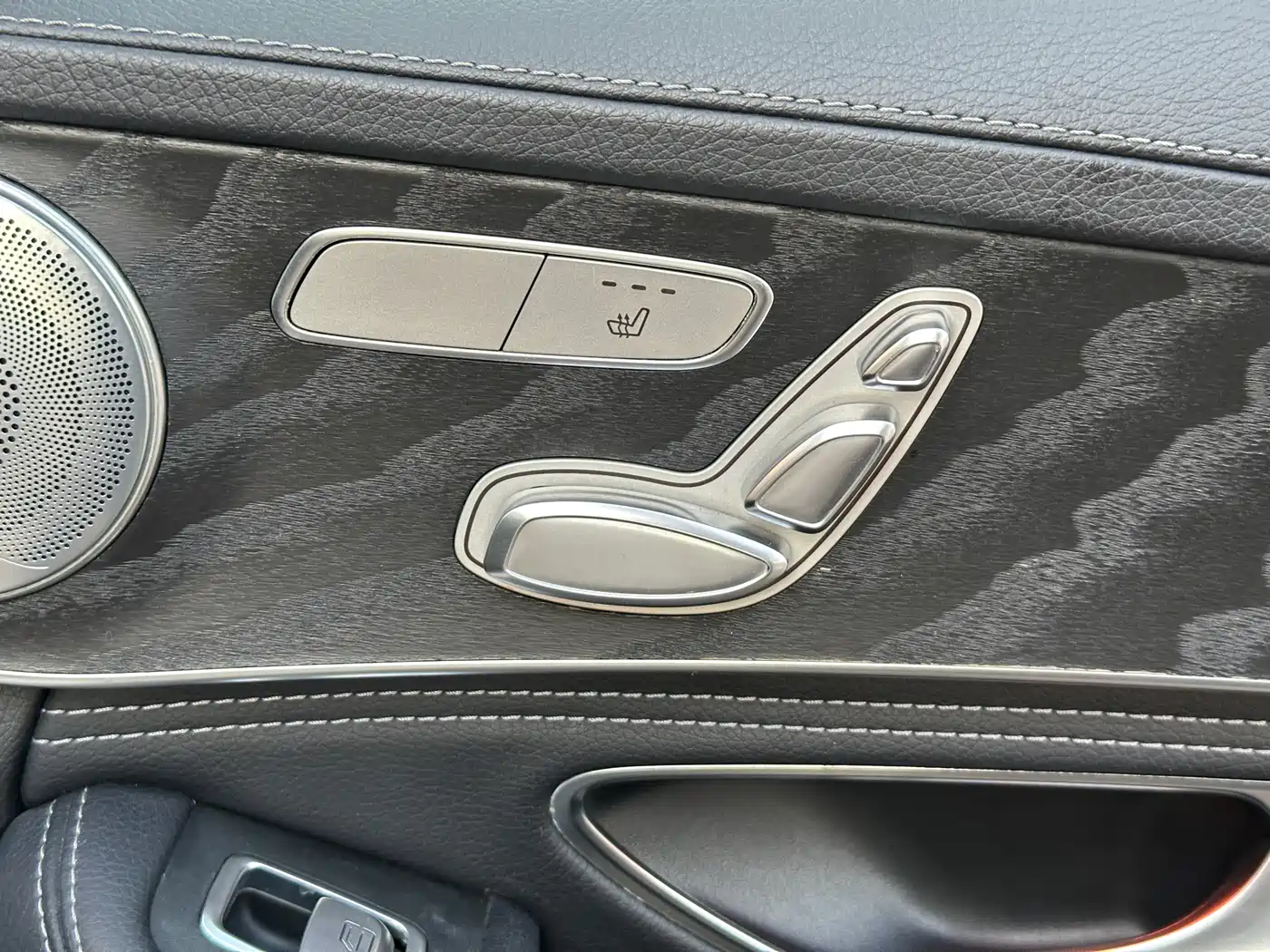Mercedes-Benz C-Class 2015 Facelift C 200 L Sport фото 10