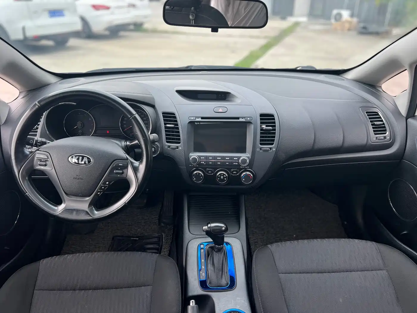 Kia K3 2015 1.6L Automatic GLS фото 5
