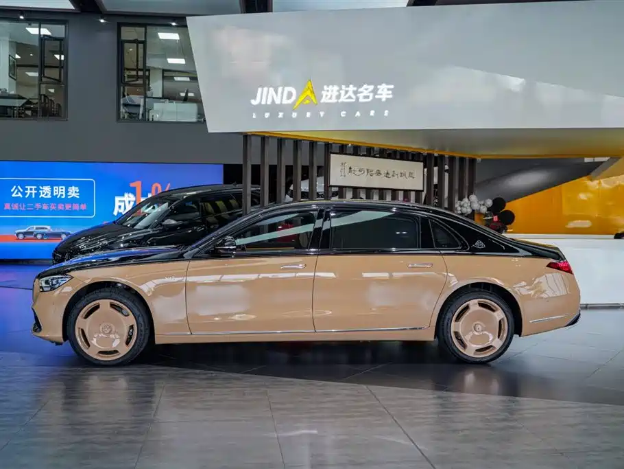 Mercedes-Benz Maybach S-Class 2022 S 680 4MATIC Virgil Abloh Limited Edition фото 9