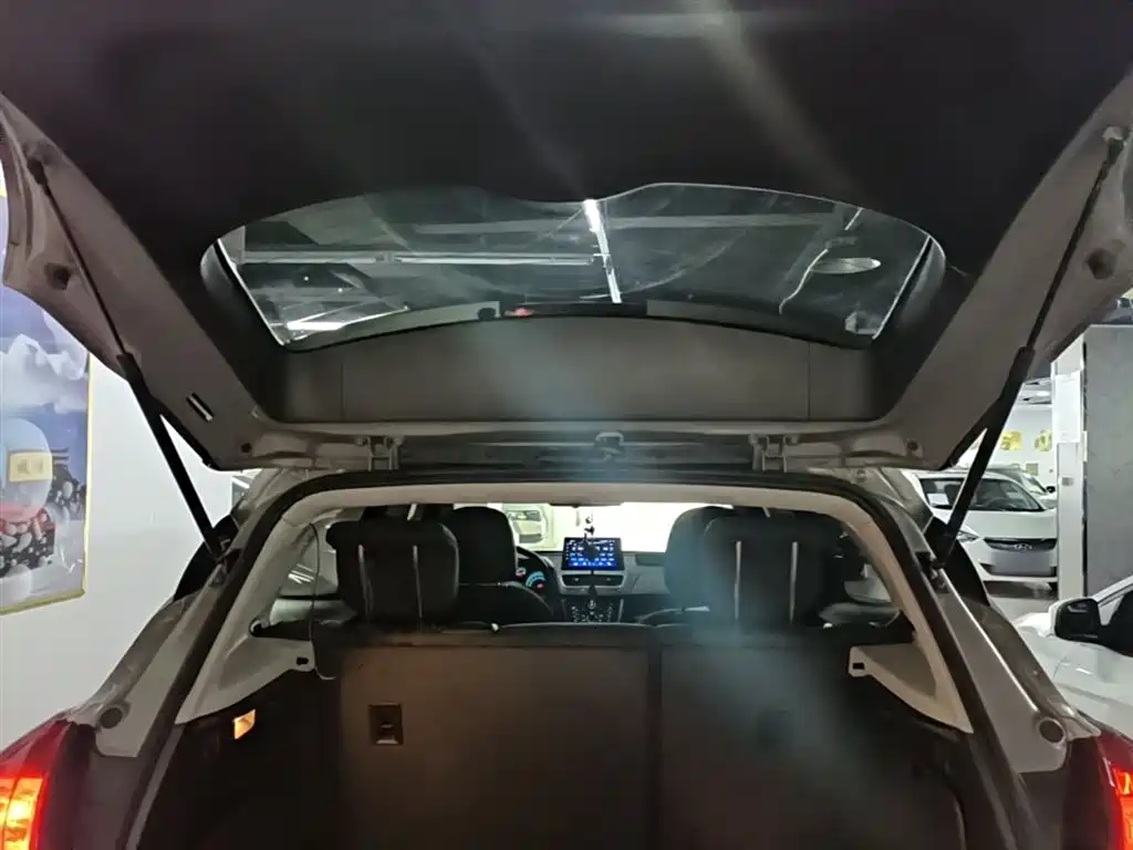 Buick Encore 2015 1.4T Automatic 2WD Urban Elite фото 19