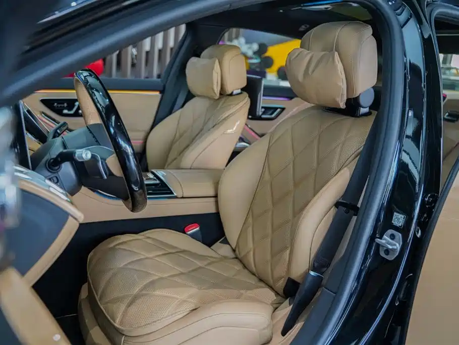 Mercedes-Benz Maybach S-Class 2022 S 680 4MATIC Virgil Abloh Limited Edition фото 13