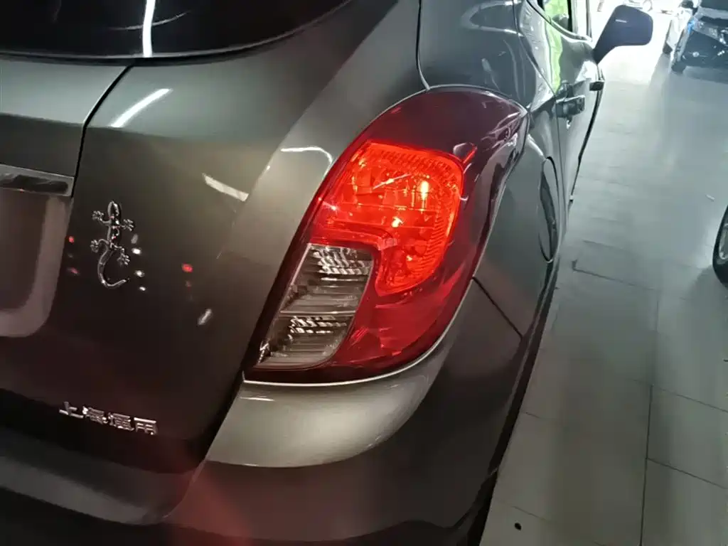 Buick Encore 2015 1.4T Automatic 2WD Urban Elite фото 8
