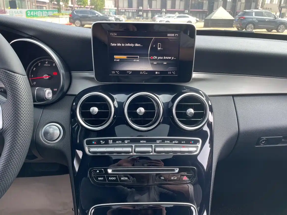 Mercedes-Benz C-Class 2017 Facelift C 200 Sport Edition фото 16