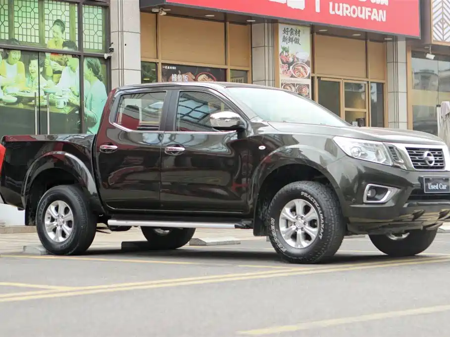 Nissan Navara 2017 Model 2.5L Automatic 4WD Luxury QR25 фото 3