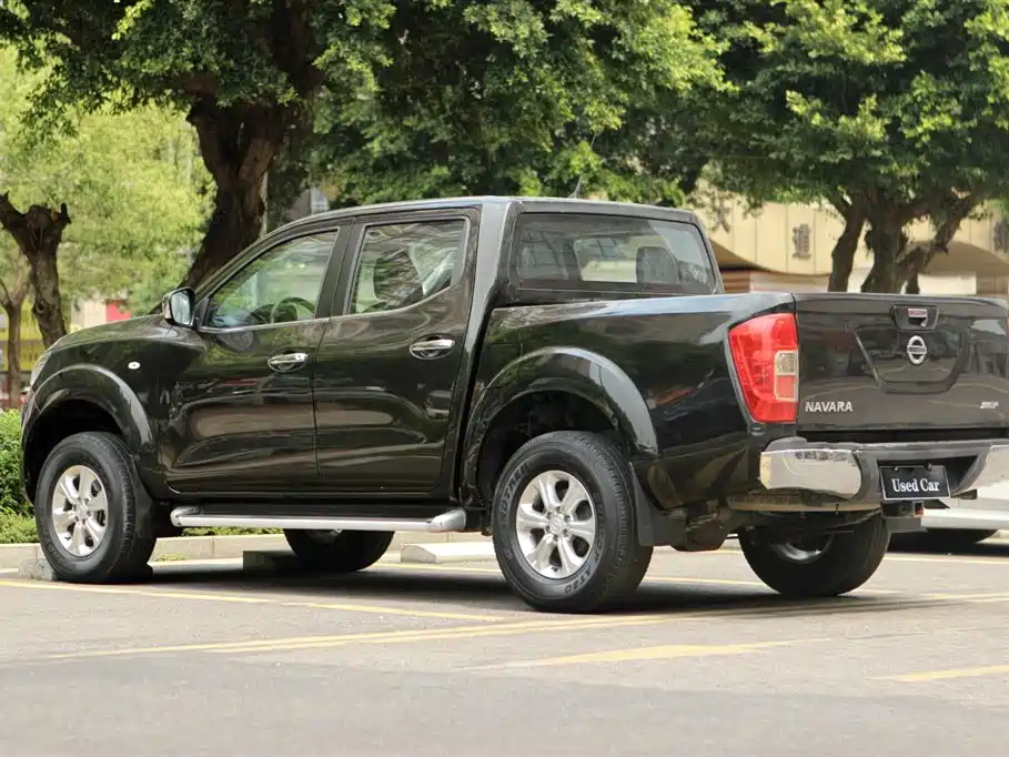 Nissan Navara 2017 Model 2.5L Automatic 4WD Luxury QR25 фото 5