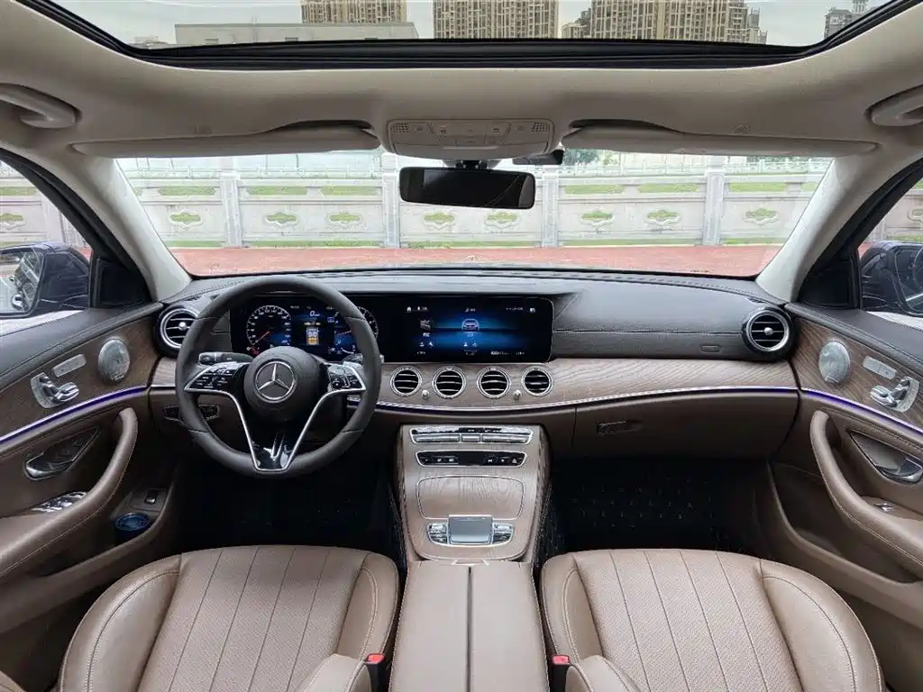 Mercedes-Benz E-Class 2022 E 300 L Fashion фото 5