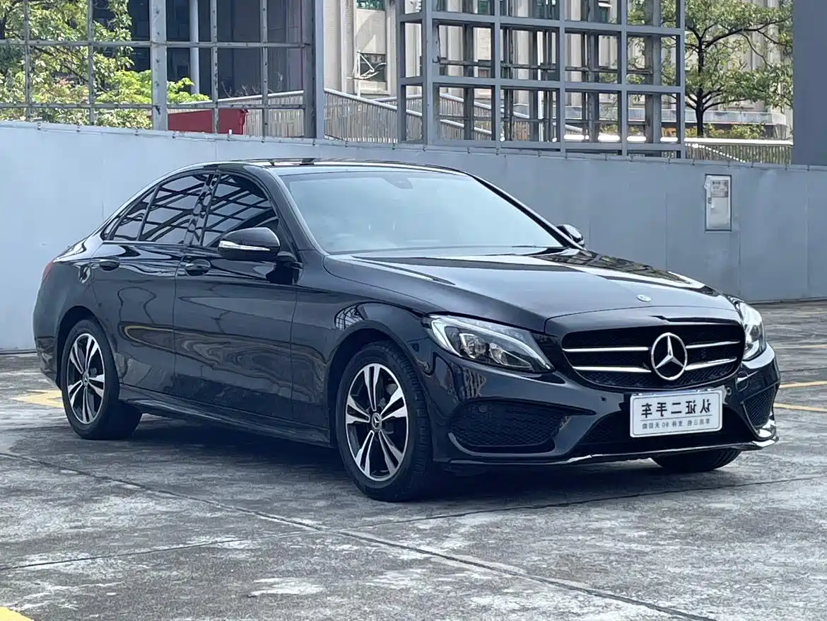 Mercedes-Benz C-Class 2017 Facelift C 200 Sport Edition фото 2
