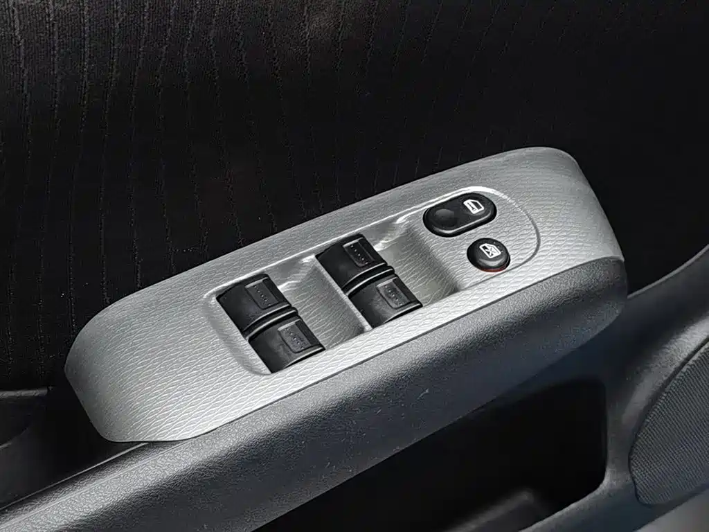Everus S1 2014 2013 1.5L Manual Sport Edition