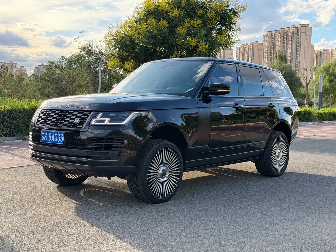 Land Rover Range Rover 2022 3.0 L6 360PS Golden Age Edition