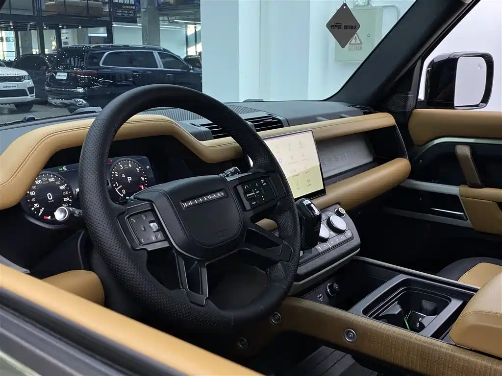 Land Rover Defender 2023 Model 110 3.0T P400 X-DYNAMIC HSE фото 26