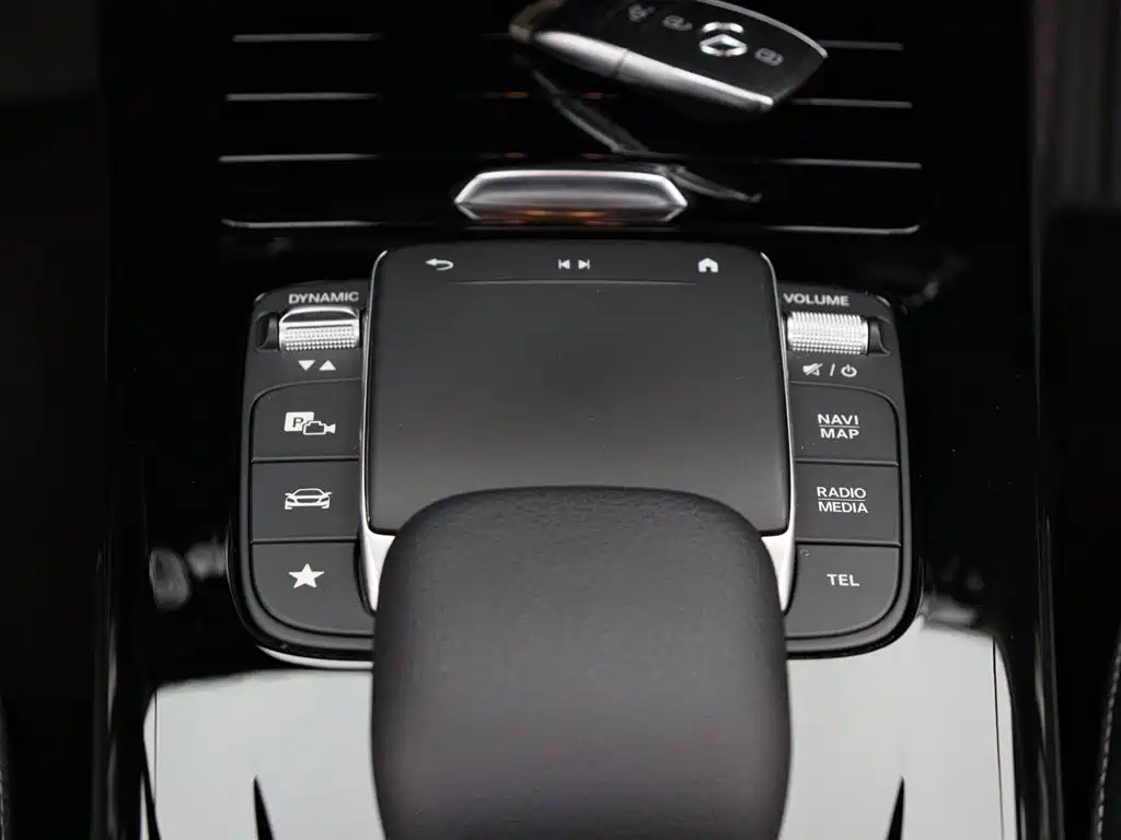 Mercedes-Benz A-Class 2021 A 200 L Sport Sedan Fashion Edition фото 16