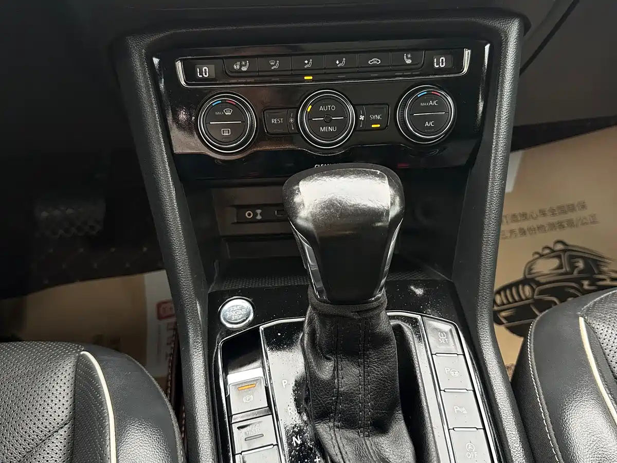 Volkswagen Tiguan L 2017 380TSI Automatic 4WD Flagship Edition фото 14