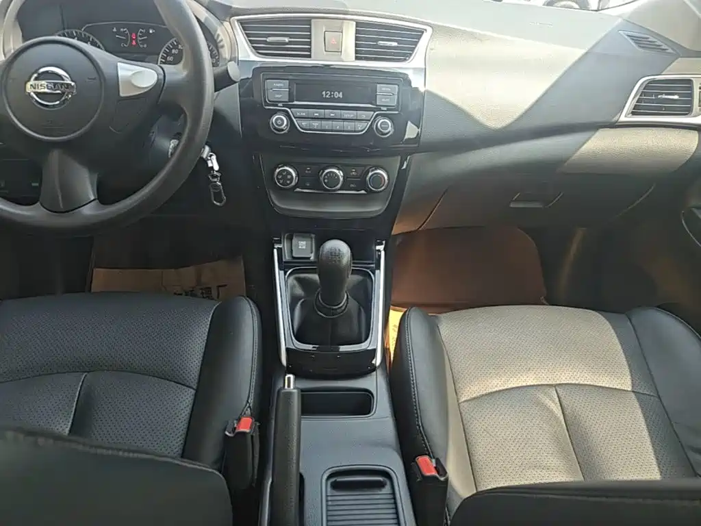 Фото 14 - Nissan Sylphy