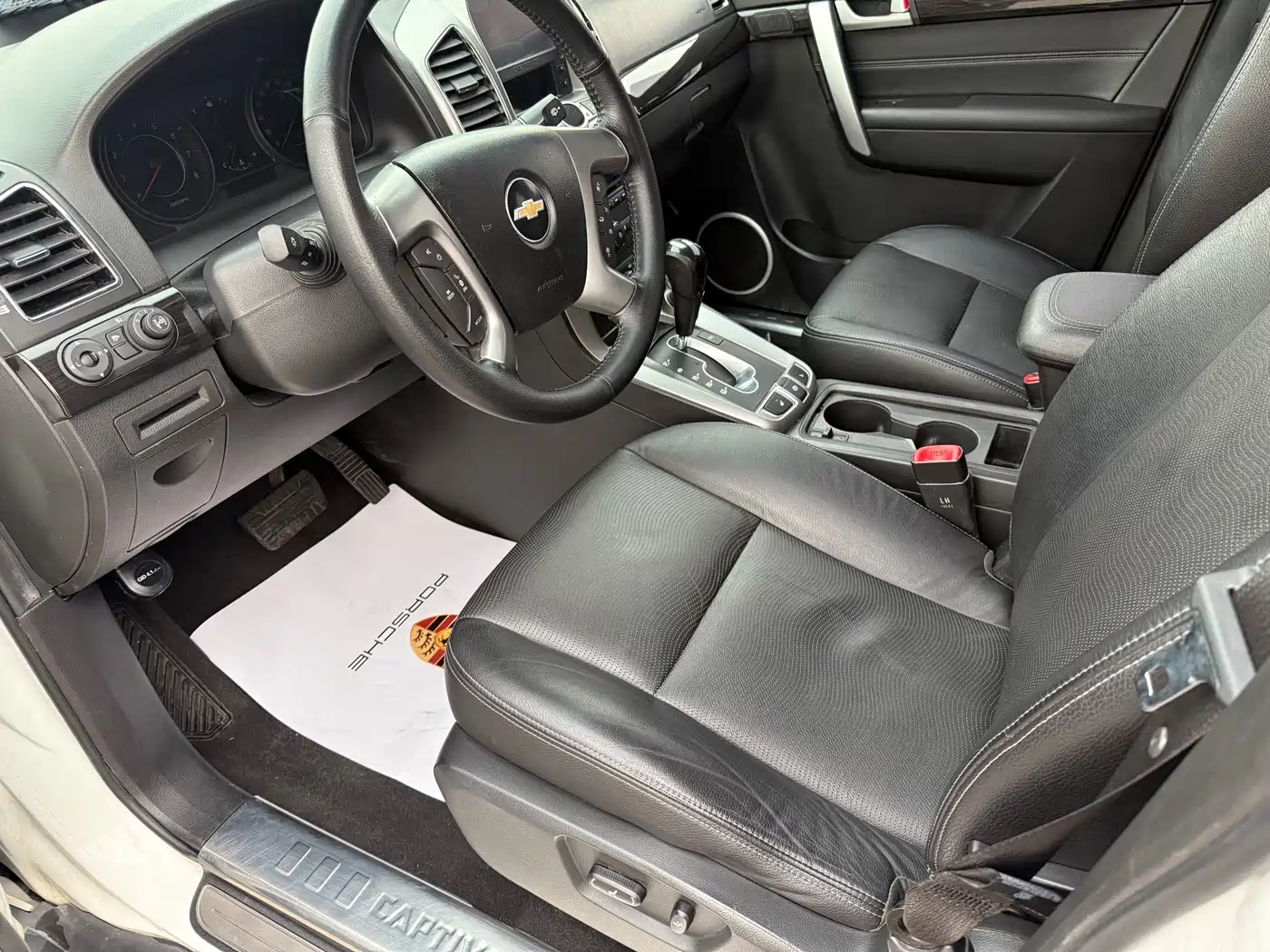 Chevrolet Captiva 2014 2.4L 4WD Flagship 7-seater фото 9