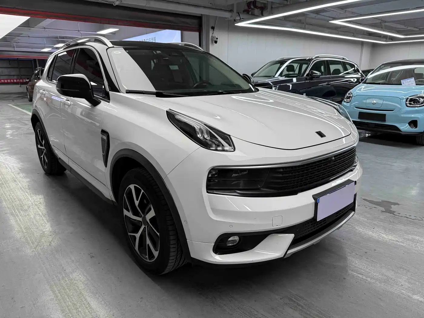 Lynk & Co 01 2017 2.0T AWD Pro фото 3