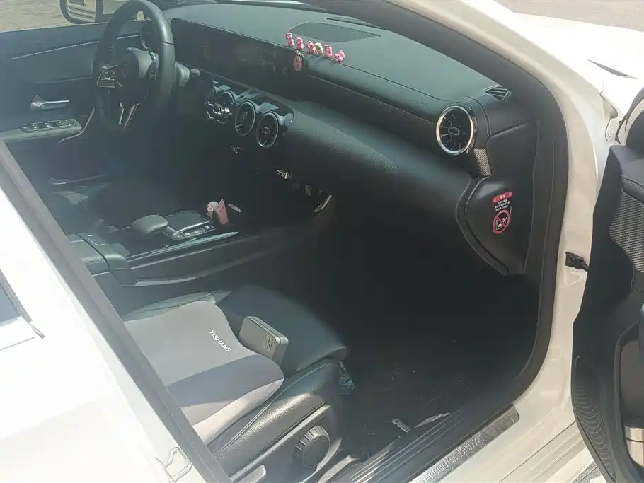 MERCEDES-BENZ A CLASS