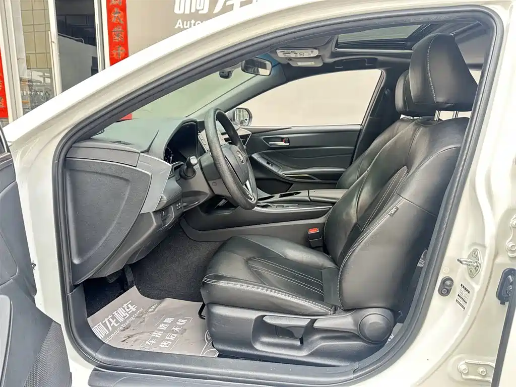 Toyota Avalon 2019 2.0L Progressive Edition (China VI) фото 9