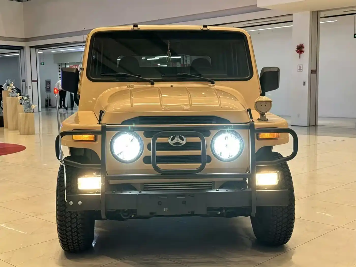 BAW (Beijing Automobile Works) 212 Classic 2020 2.4T Square Door Hardtop фото 2