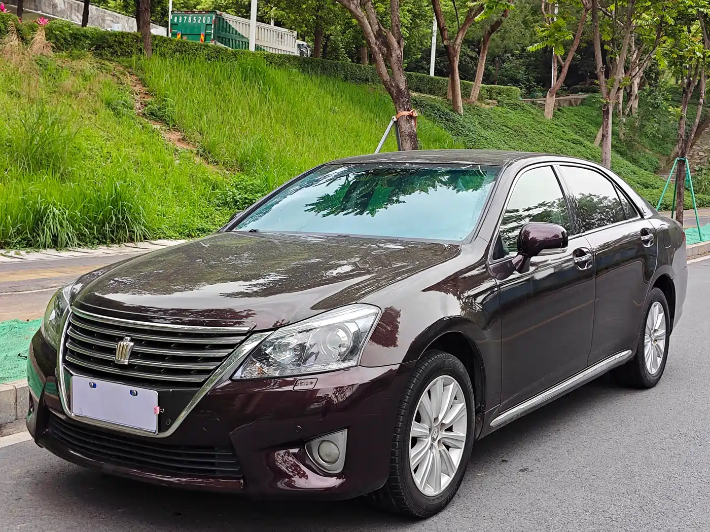 Toyota Crown 2012 2.5L Royal Leather Edition