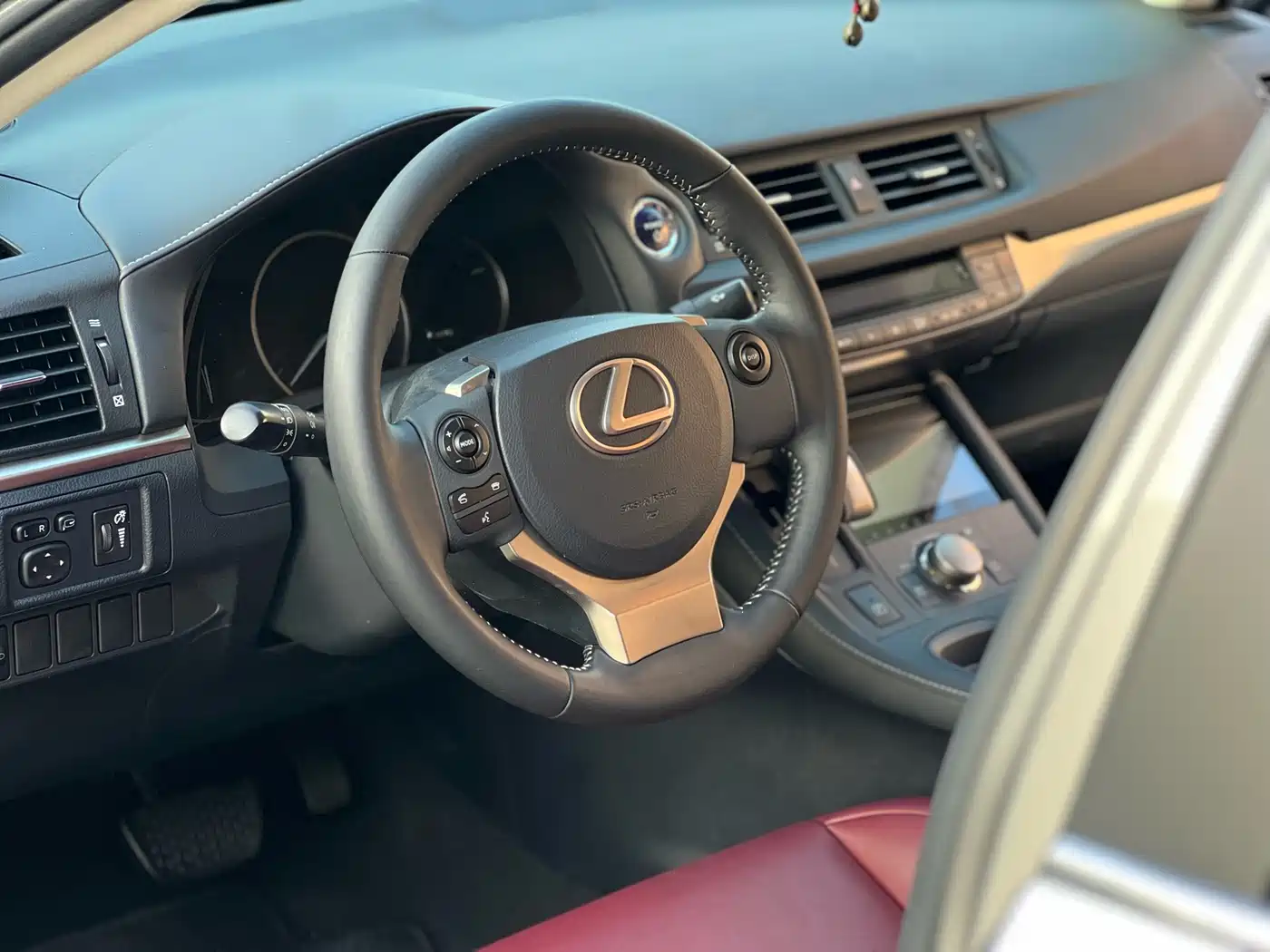 Lexus CT 2017 CT200h Elite Edition Monochrome China V фото 17