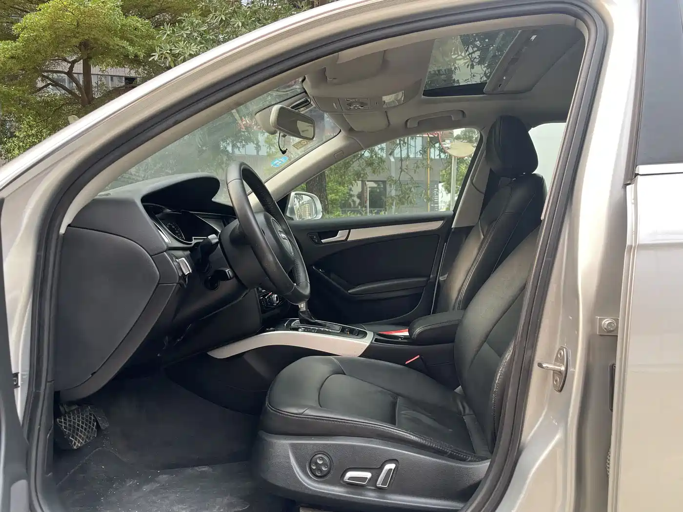 Audi A4L 2013 35 TFSI Automatic Standard фото 7