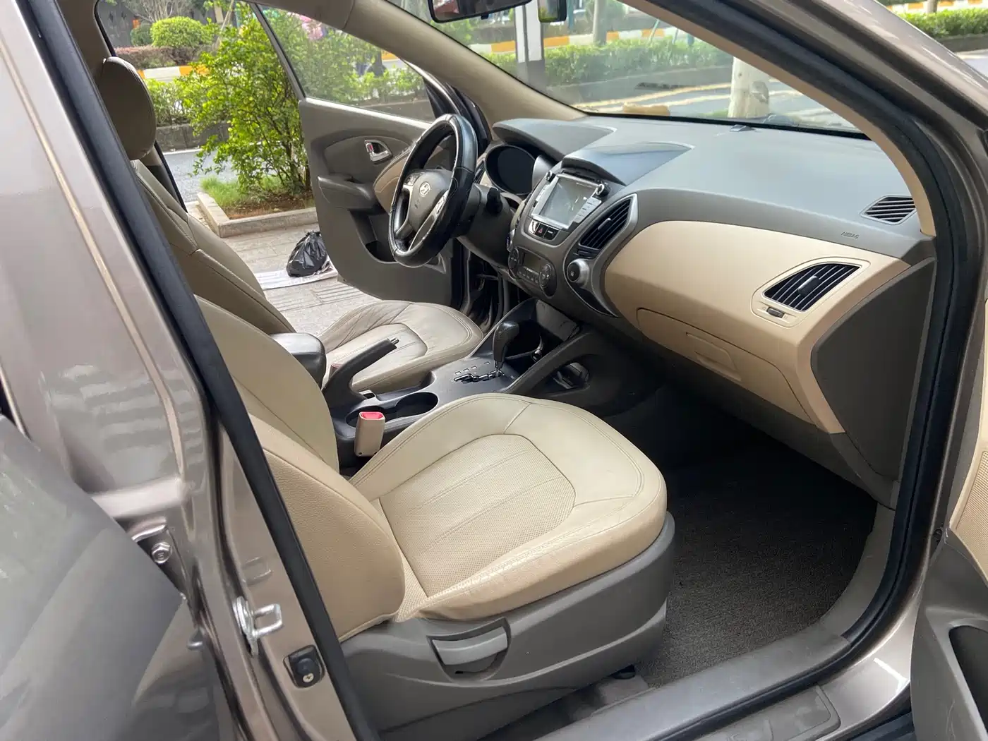 Hyundai Beijing Hyundai ix35 2010 2.0L Automatic 2WD Elite GLS фото 8