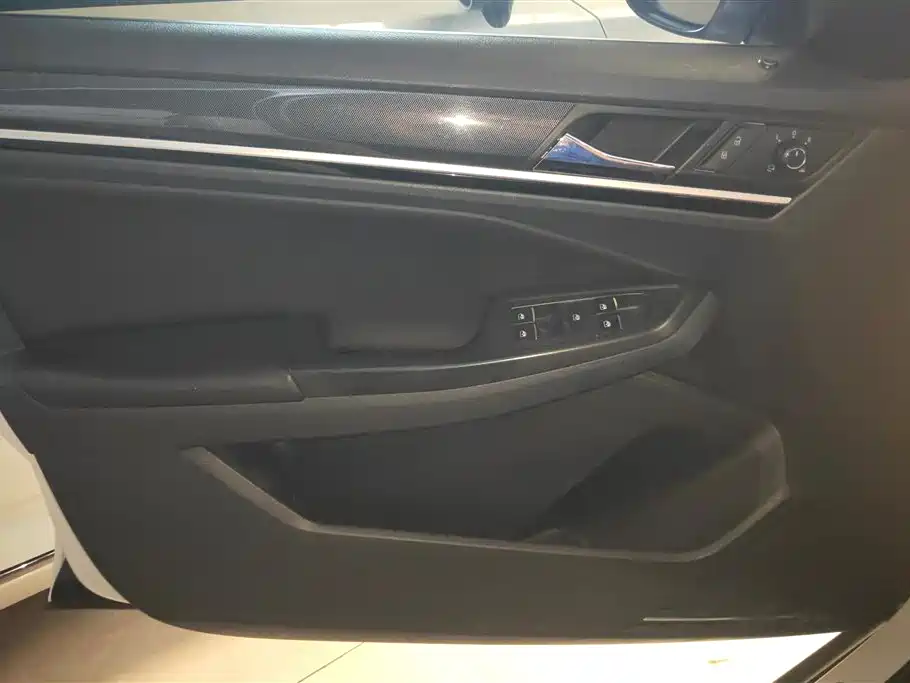 Volkswagen C-TREK 2017 1.6L Automatic Comfort фото 7