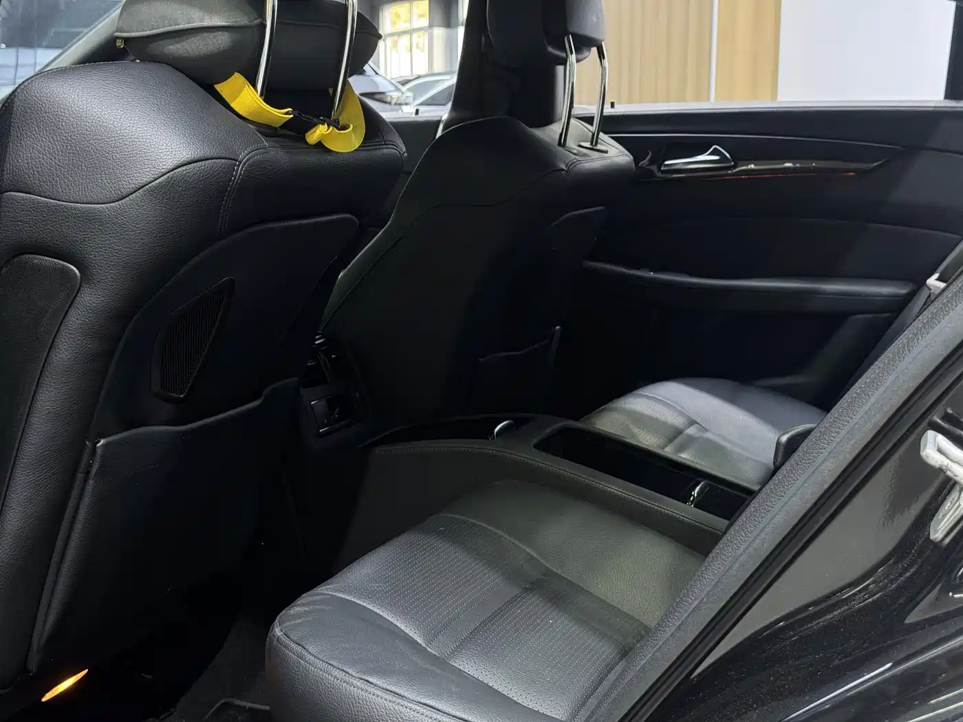Mercedes-Benz CLS AMG 2012 2012 AMG CLS 63