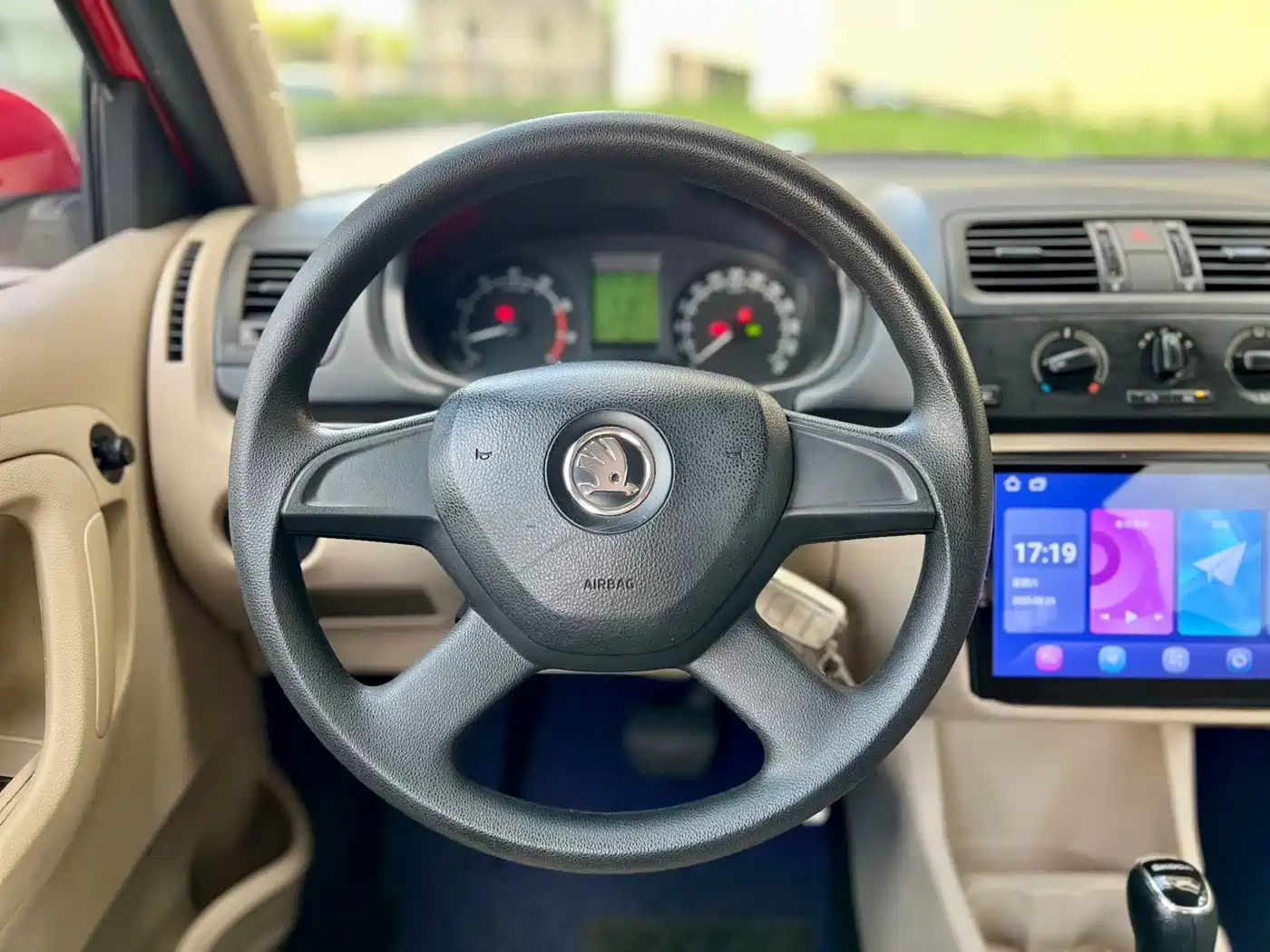 Škoda Fabia 2014 2014 1.4L Automatic Crystal Edition