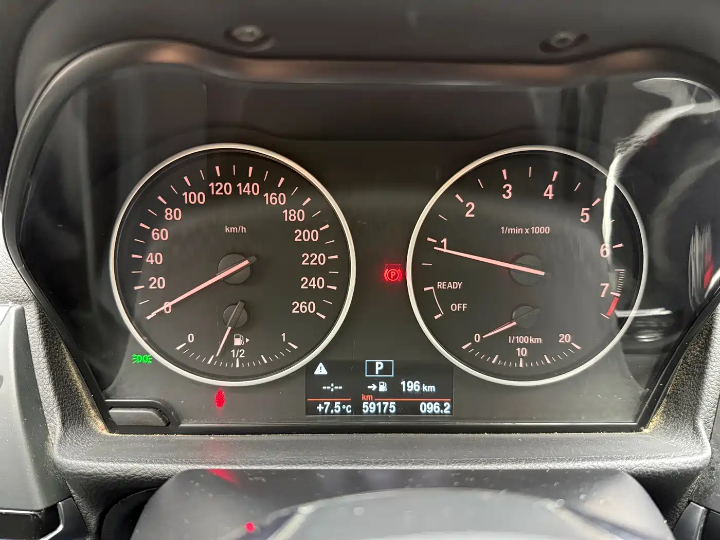 BMW 1 Series 2017 118i Sport фото 10
