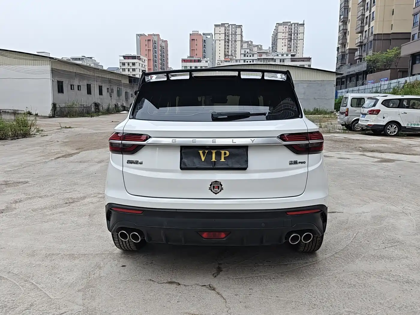 Фото 4 - Geely Binyue