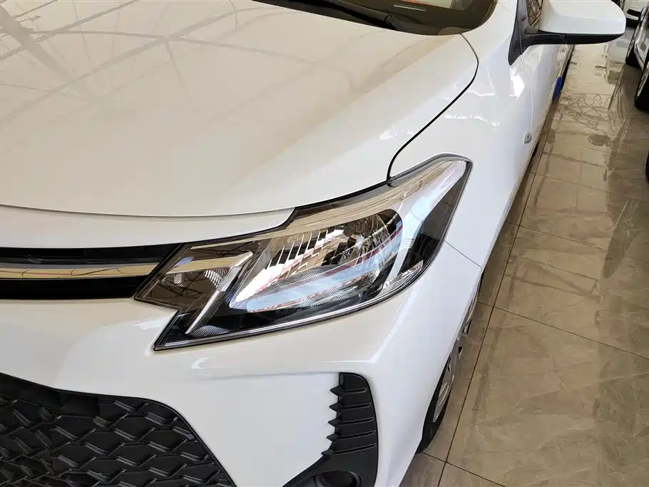Toyota Vios FS 2021 1.5L CVT Fengchi Edition фото 5