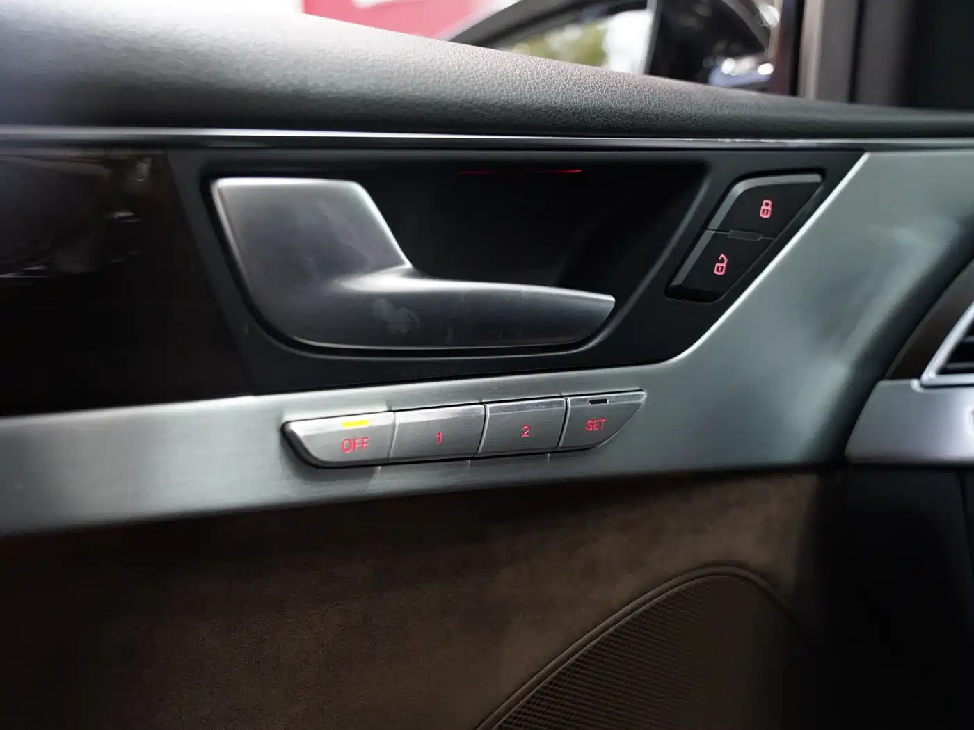 Audi A8 2013 A8L 45 TFSI quattro Comfort фото 18