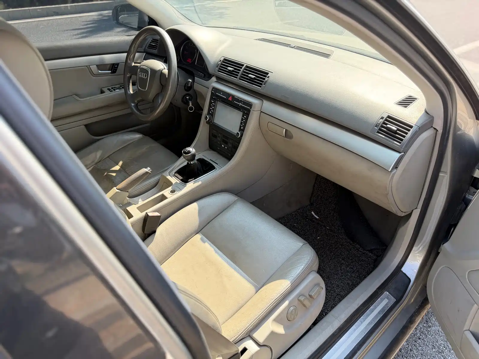 Фото 10 - Audi A4