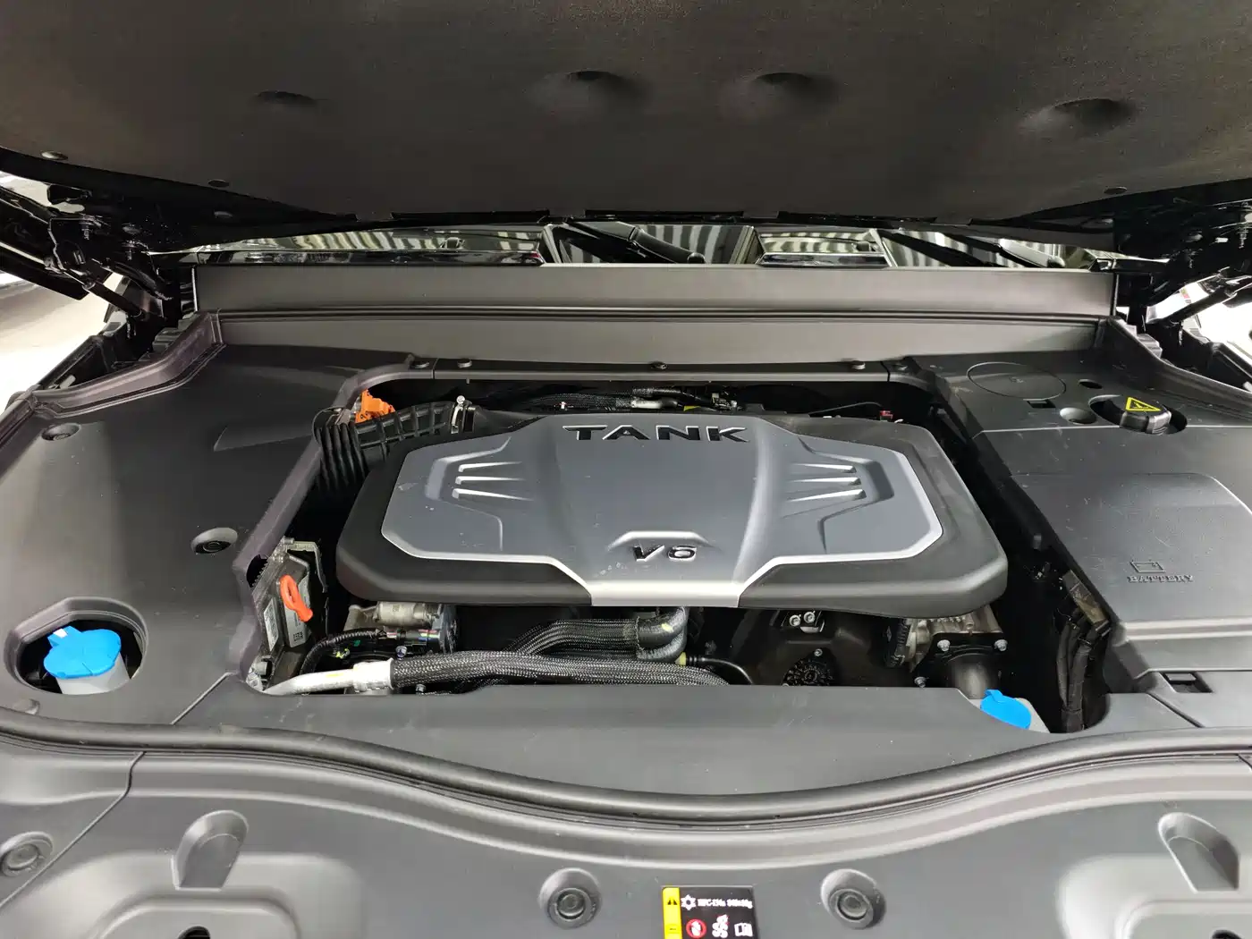 TANK TANK 700 NEW ENERGY