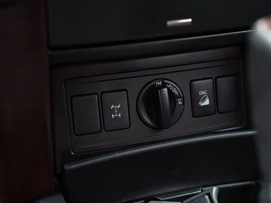 Toyota Prado 2016 3.5L Auto TX-L фото 30
