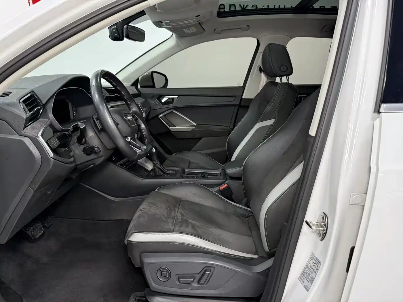 Audi Q3 2022 35 TFSI Fashion Dynamic фото 11
