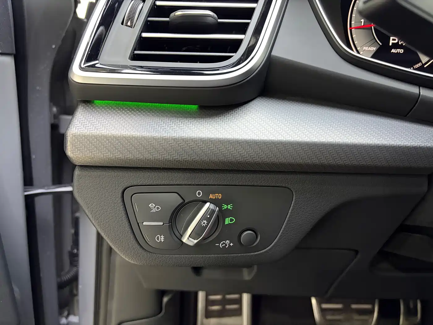 Audi Q5L 2025 40 TFSI Luxury Dynamic фото 17