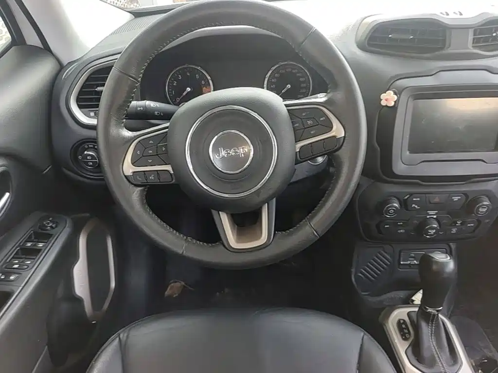 Jeep Renegade 2018 2018 Connected Large Screen Edition 180T Automatic Smart
