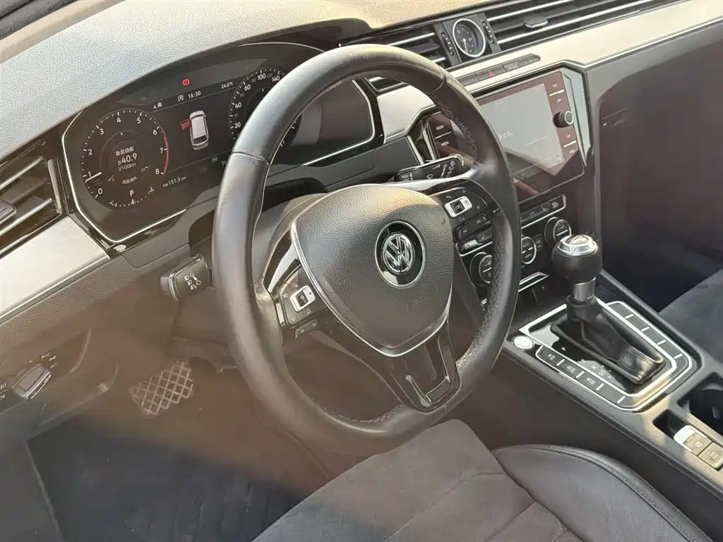 Volkswagen Weilan 2018 380TSI 2WD Free Edition фото 12