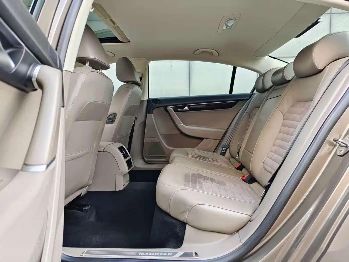 Volkswagen Magotan 2015 1.8TSI Luxury фото 7