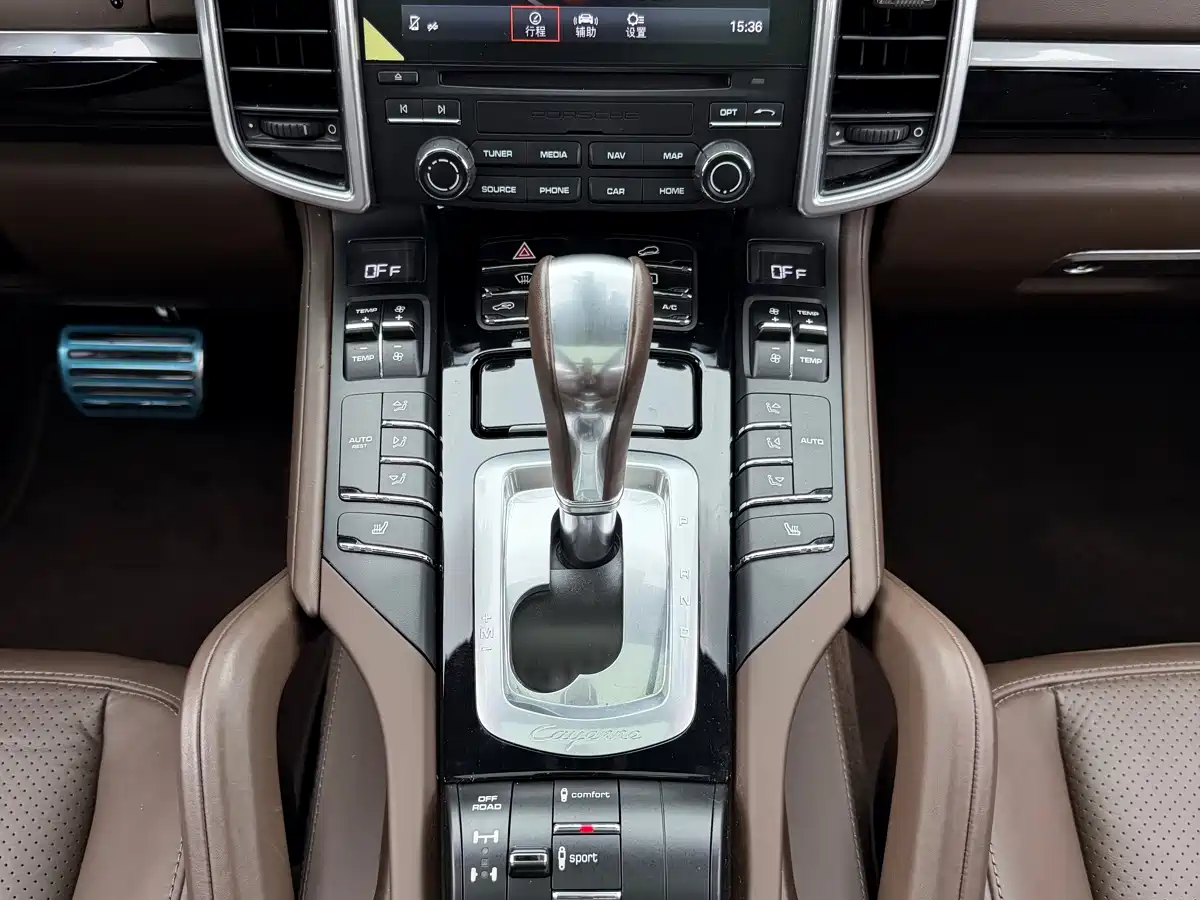 Porsche Cayenne 2016 Cayenne 3.0T фото 10
