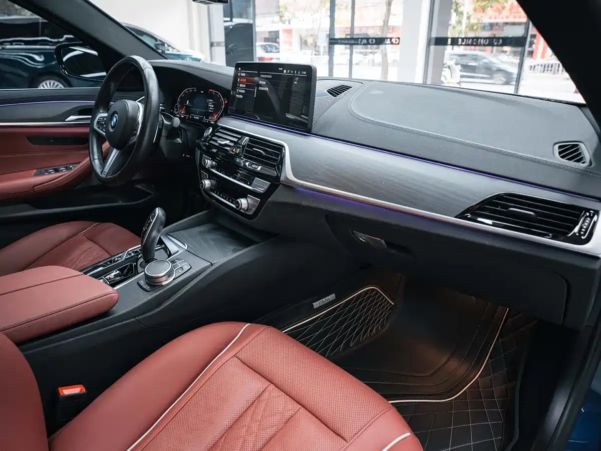 BMW 5-SERIES