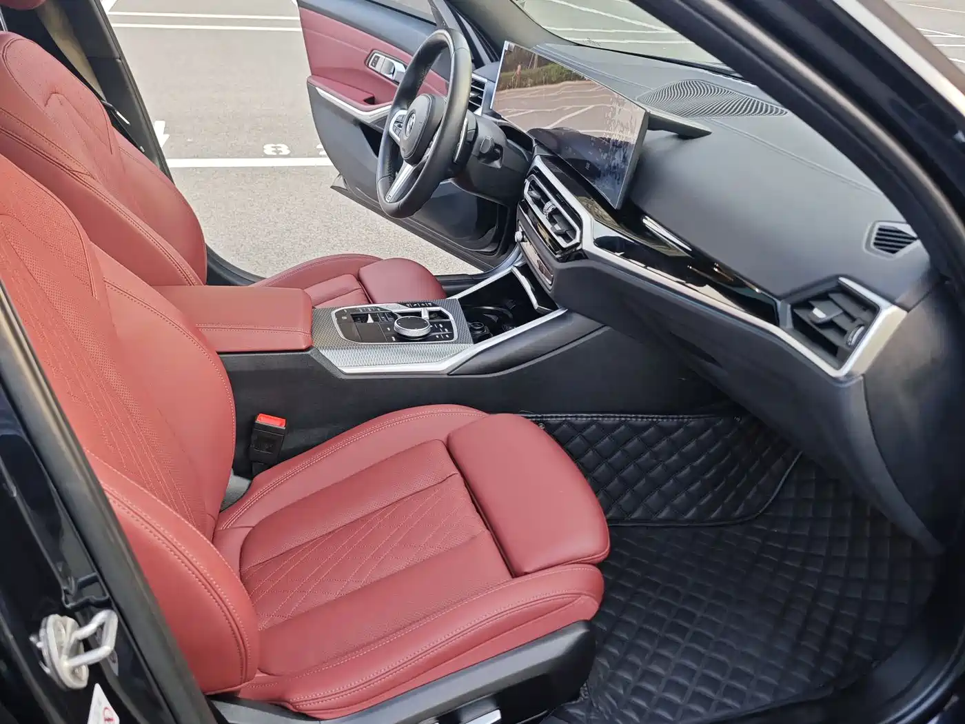 BMW 3 Series 2023 325i M Sport Black Night Package фото 7